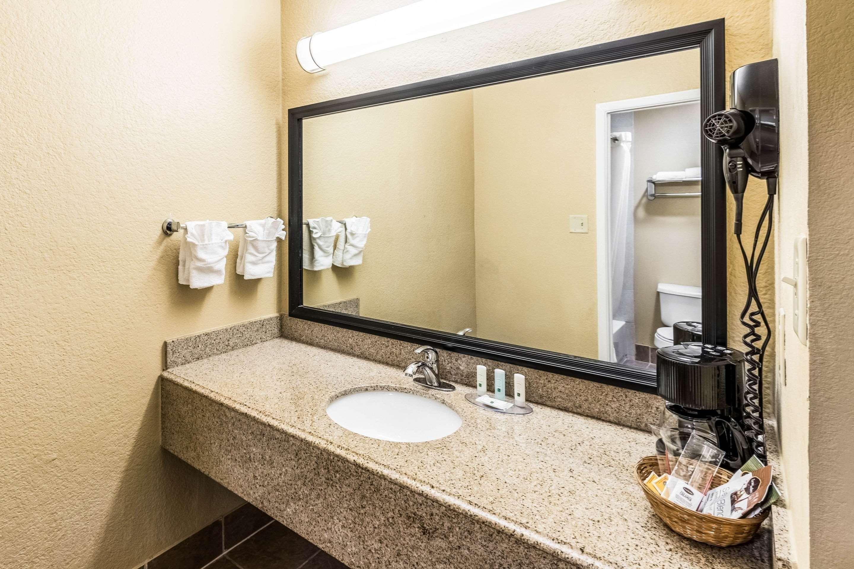Quality Inn Corsicana Eksteriør bilde