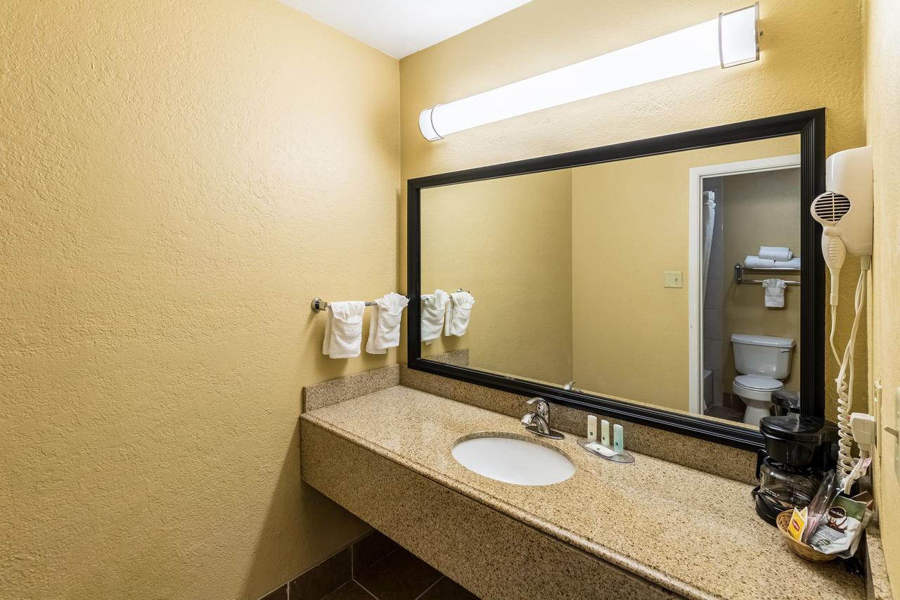 Quality Inn Corsicana Eksteriør bilde